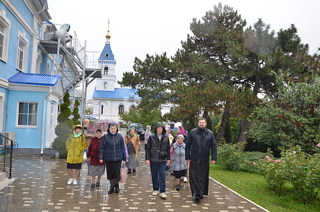 Паломники из Куйбышево посетили Свято-Иверский монастырь